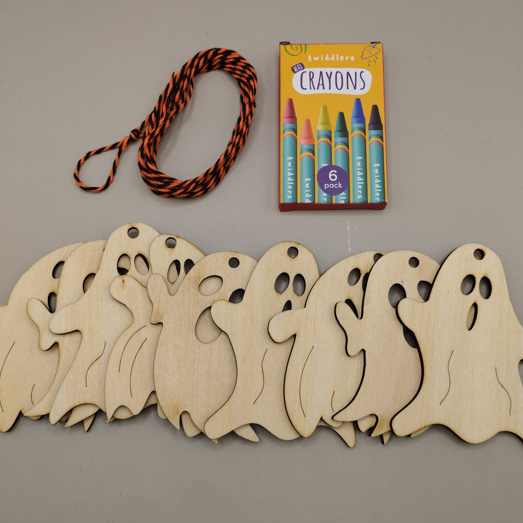 Halloween theme, colour in wooden garlands