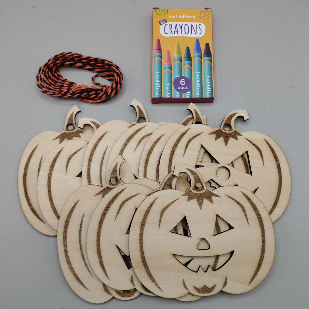Halloween theme, colour in wooden garlands
